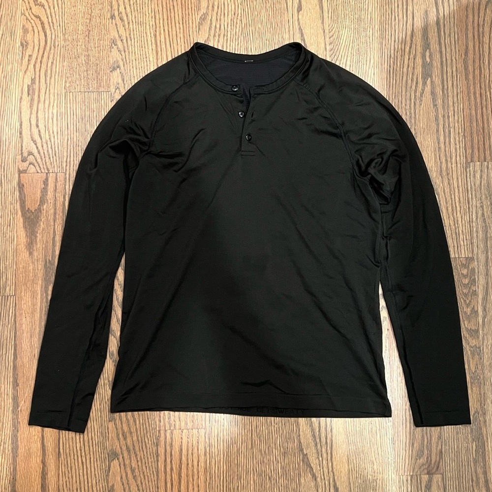 Lululemon Metal Vent Tech Long Sleeve Henley (M) (Black)